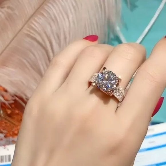 💥Crystal Pure Zircon Rose Gold Luxury Chunky Ring for Women, UNVN12256 - Picture 6 of 6